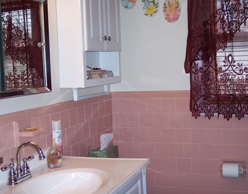 160 West Shore Road Warwick, RI 02889 - Photo 9 of 16 Bathroom.
