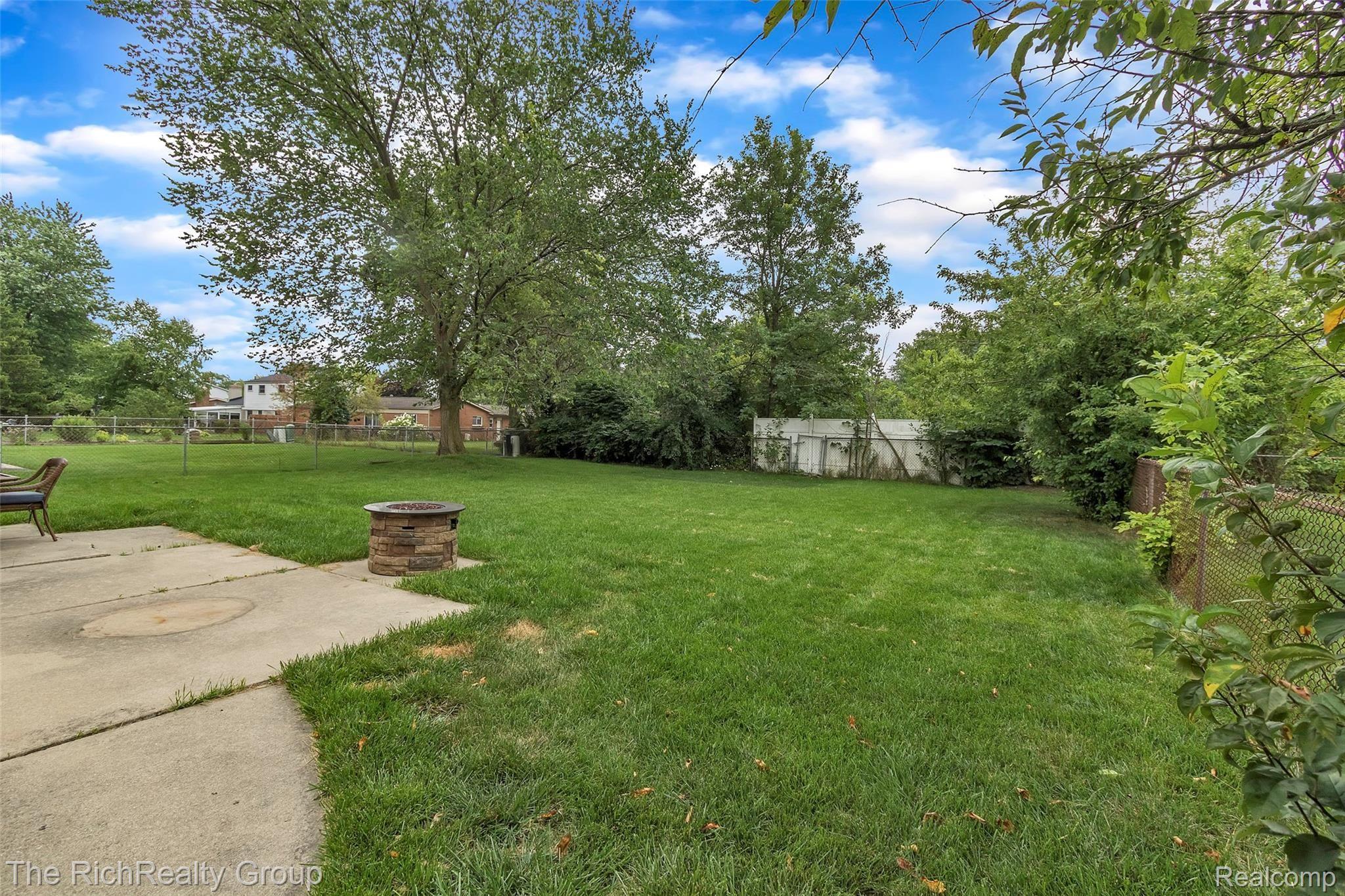 44189 Arlington Road Canton, MI 48187 - Photo 44 of 45 44189-Arlington-Rd-Canton-MI-windowstill-44.jpg