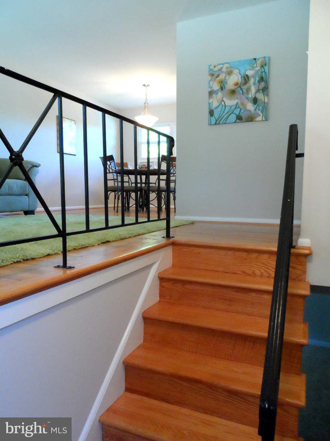5704 Westgate Road Lanham, MD 20706 - Photo 4 of 25 a view of entryway