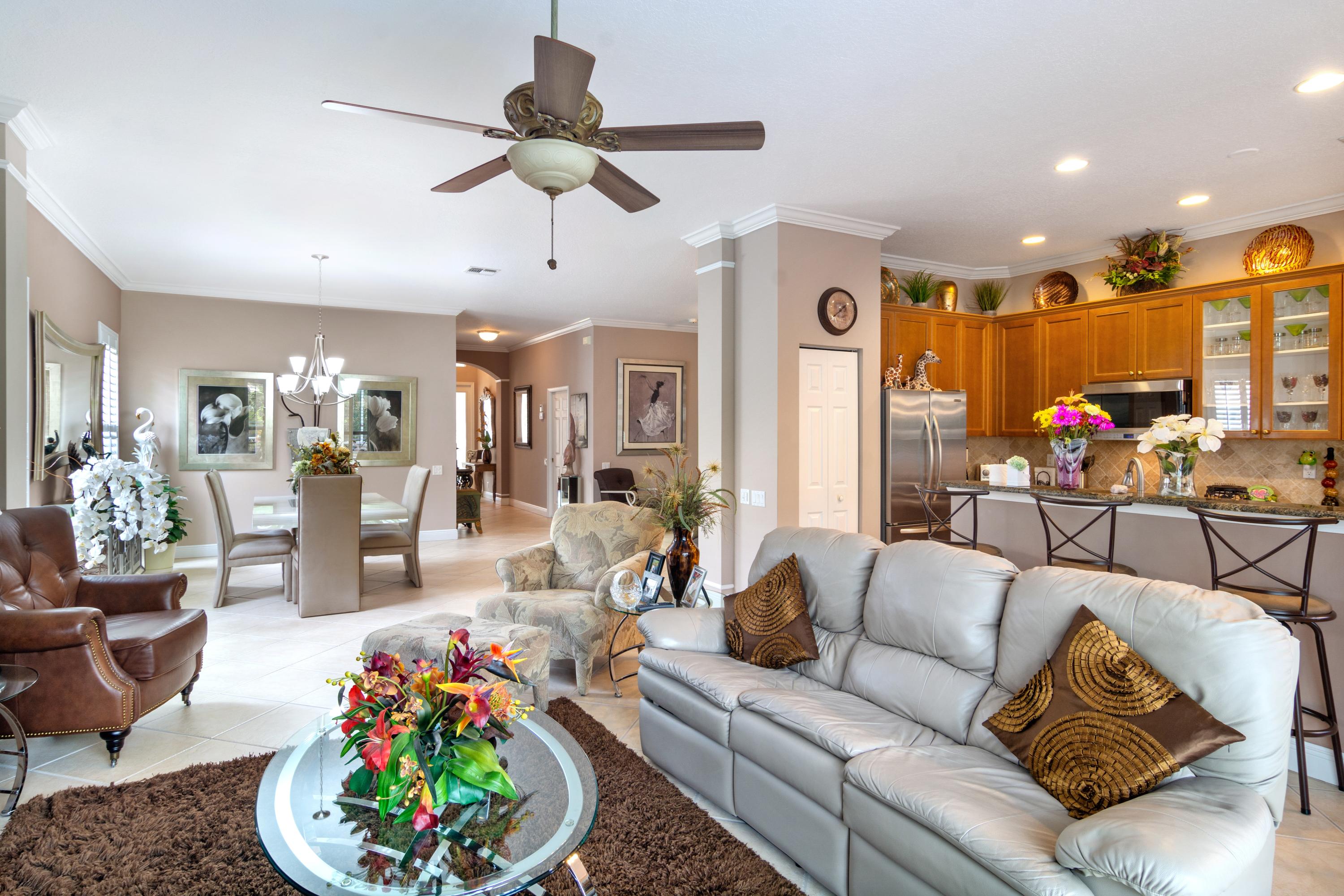 423 Springview Loop Port St. Lucie, FL 34986 - Photo 8 of 55 10_423NWSpringviewLoop_95_FamilyRoomDini