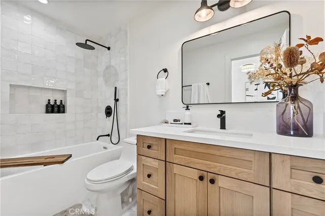 $4,200 | 4365 McLaughlin Avenue, Unit 25, Los Angeles, CA 90066