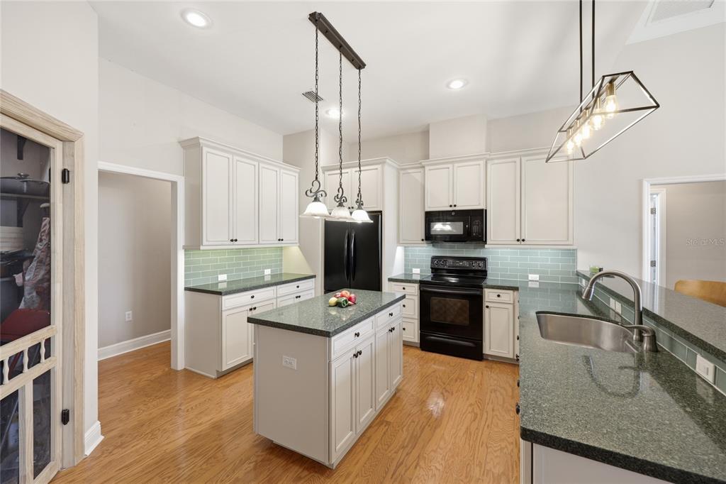 10320 Southwest 17th Place Gainesville, FL 32607 - Photo 21 of 64