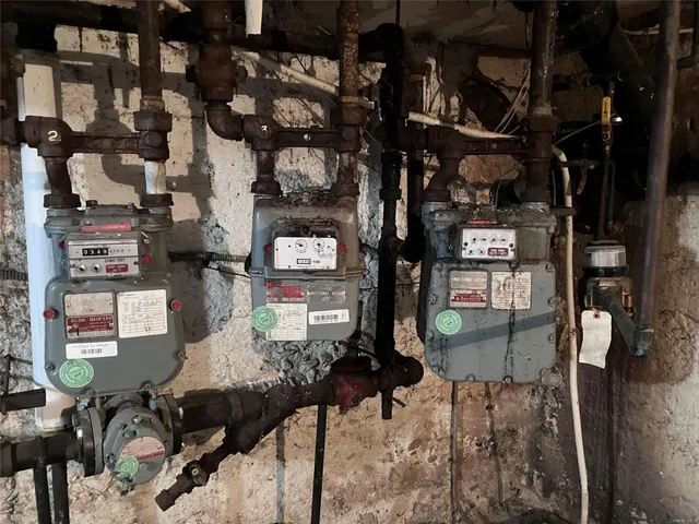 $1,260,000 | 109-10 Guy R Brewer Boulevard | South Side Park