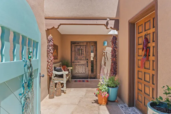 $1,100,000 | 310 Calle Estado, Santa Fe, NM 87501