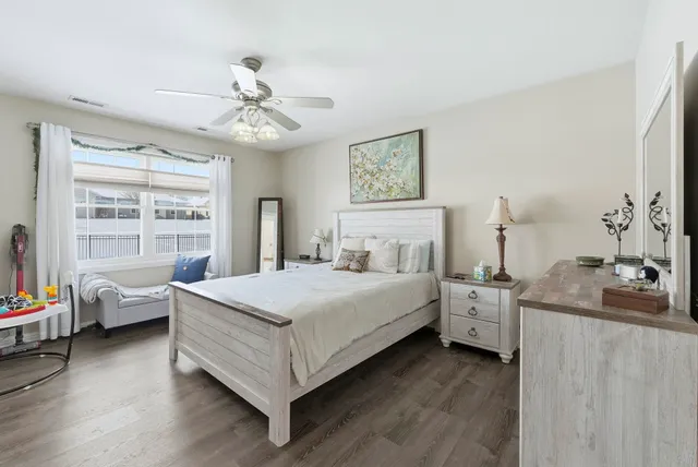 $284,500 | 237 Broadmore Circle, Angola, IN 46703