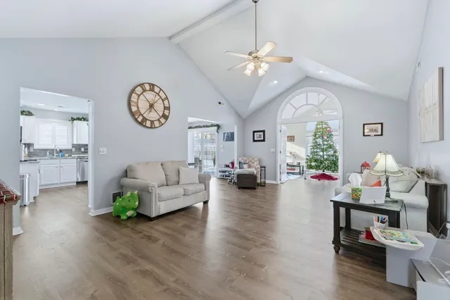 $284,500 | 237 Broadmore Circle, Angola, IN 46703