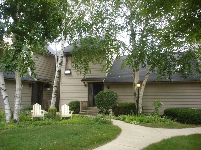 729 Shepard Court Gurnee, IL 60031 - Photo 1 of 17