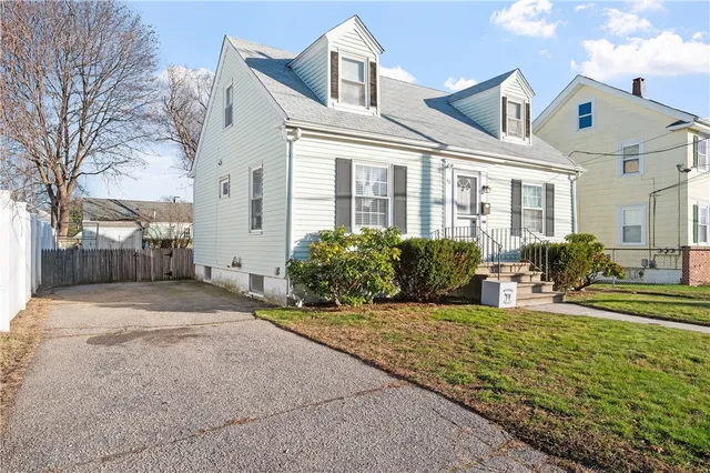 $399,900 | 40 Rosemere Road, Pawtucket, RI 02861