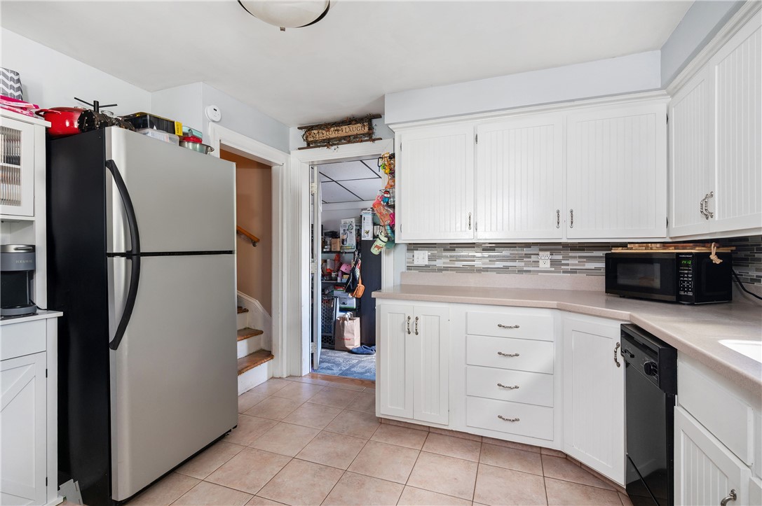 40 Rosemere Road Pawtucket, RI 02861 - Photo 11 of 23 Gallery Image 11