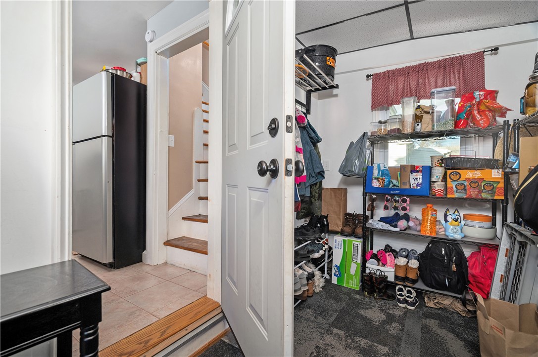 40 Rosemere Road Pawtucket, RI 02861 - Photo 16 of 23 Gallery Image 16