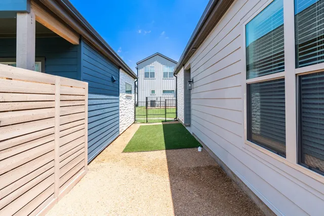 $2,425 | 1896-526 Bernard Street, Garland, TX 75040