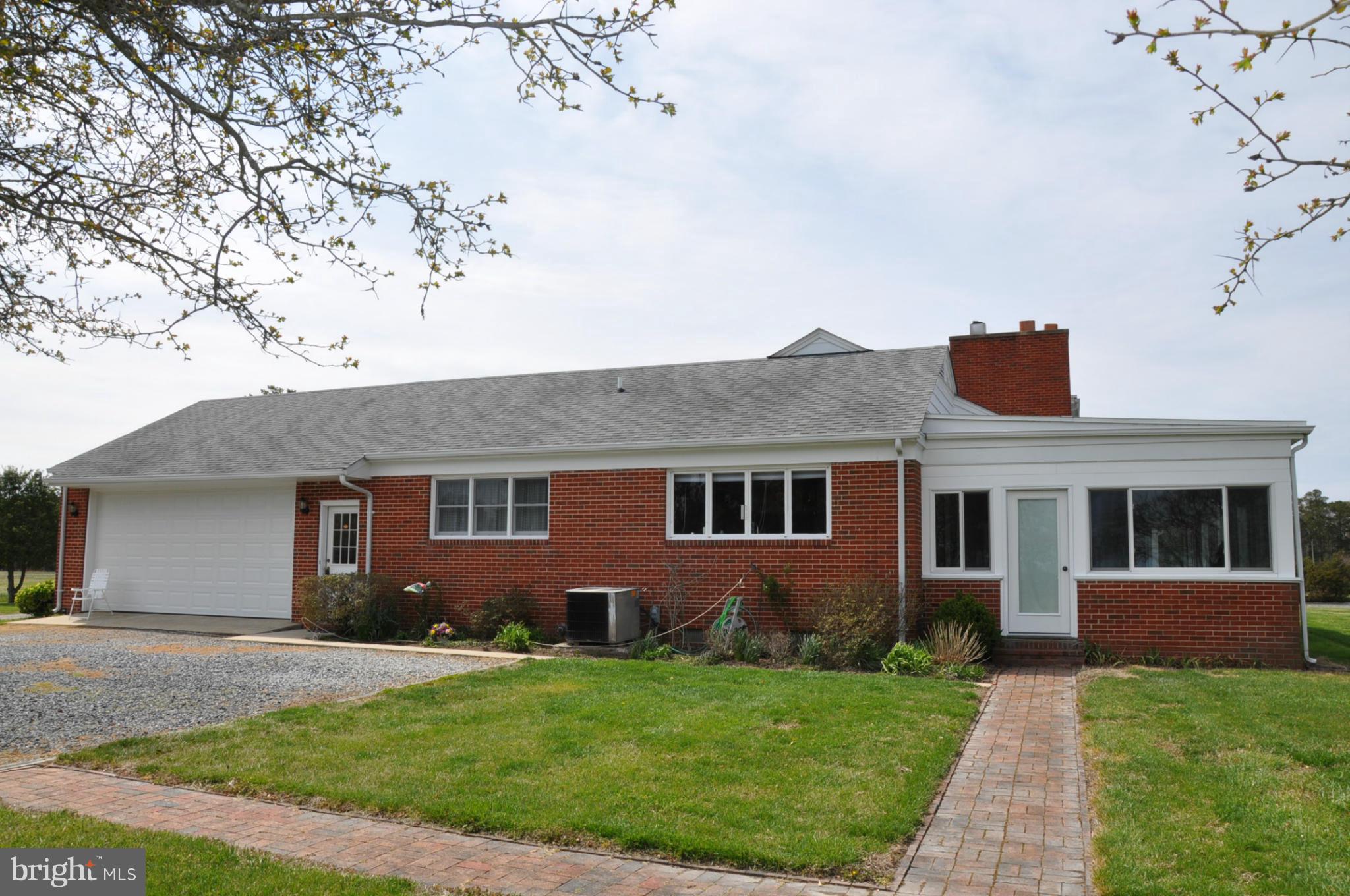1810 Brannock Neck Road Cambridge, MD 21613 - Photo 3 of 27 Side of house