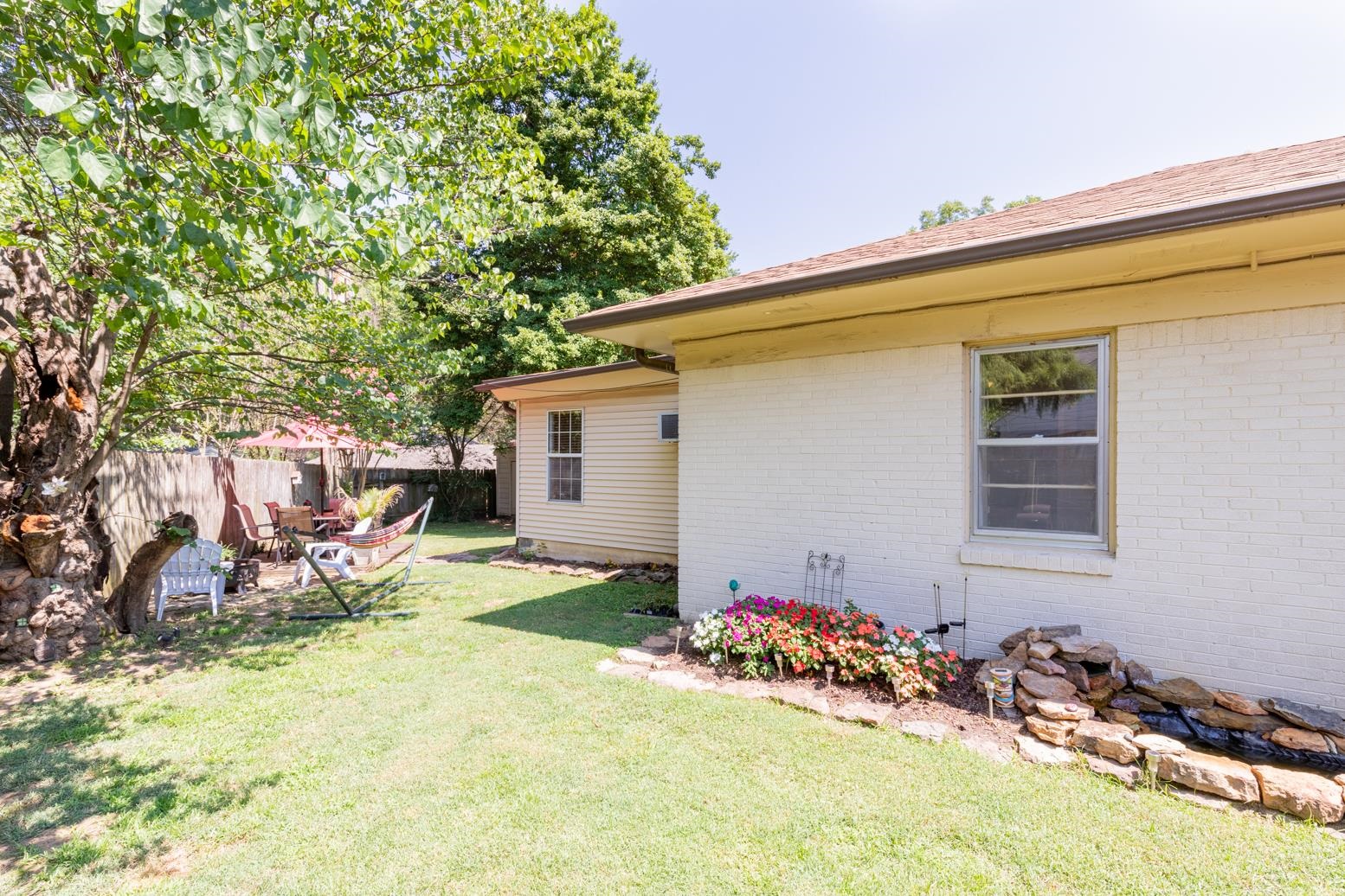 5098 Mason Road Memphis, TN 38117 - Photo 25 of 25 a front view of house with yard and seating area