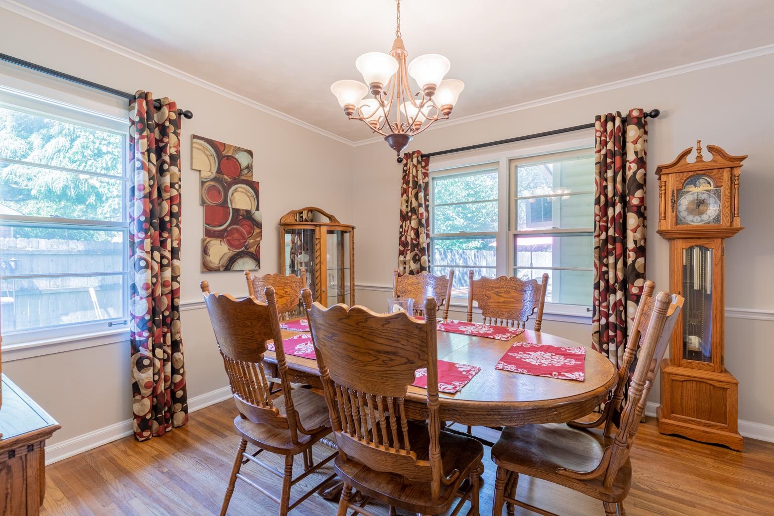 5098 Mason Road Memphis, TN 38117 - Photo 6 of 25 a view of a dining room with furniture and wooden floor