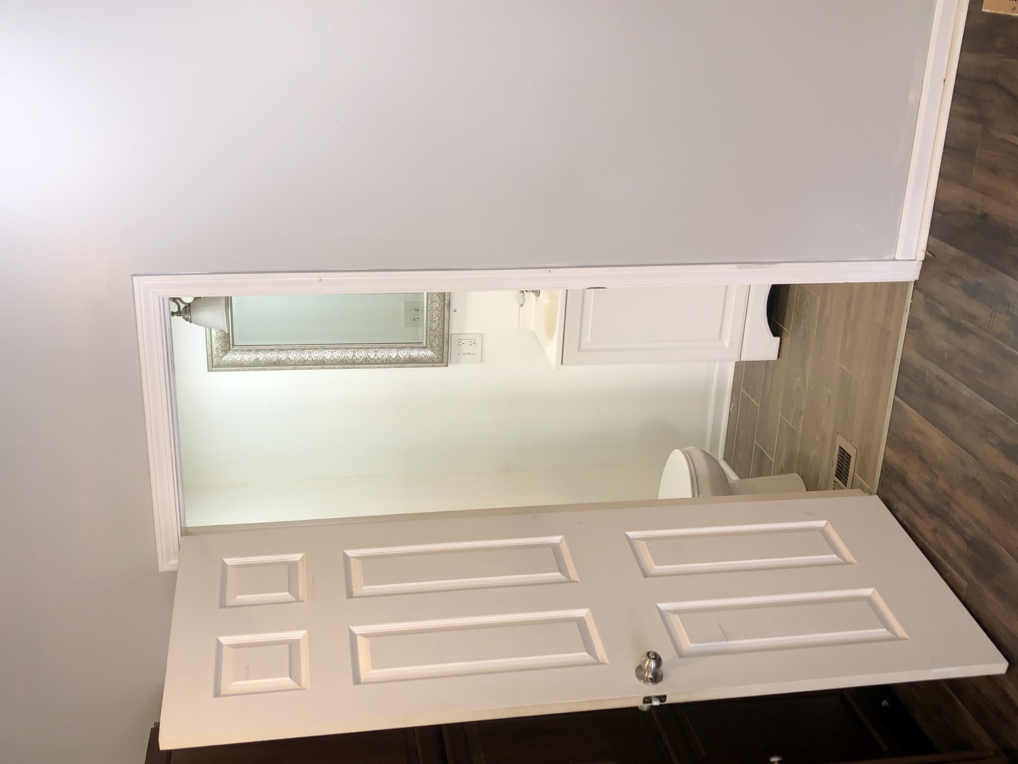 1014 West 19th Street, Unit 1F Chicago, IL 60608 - Photo 14 of 15 a view of entryway