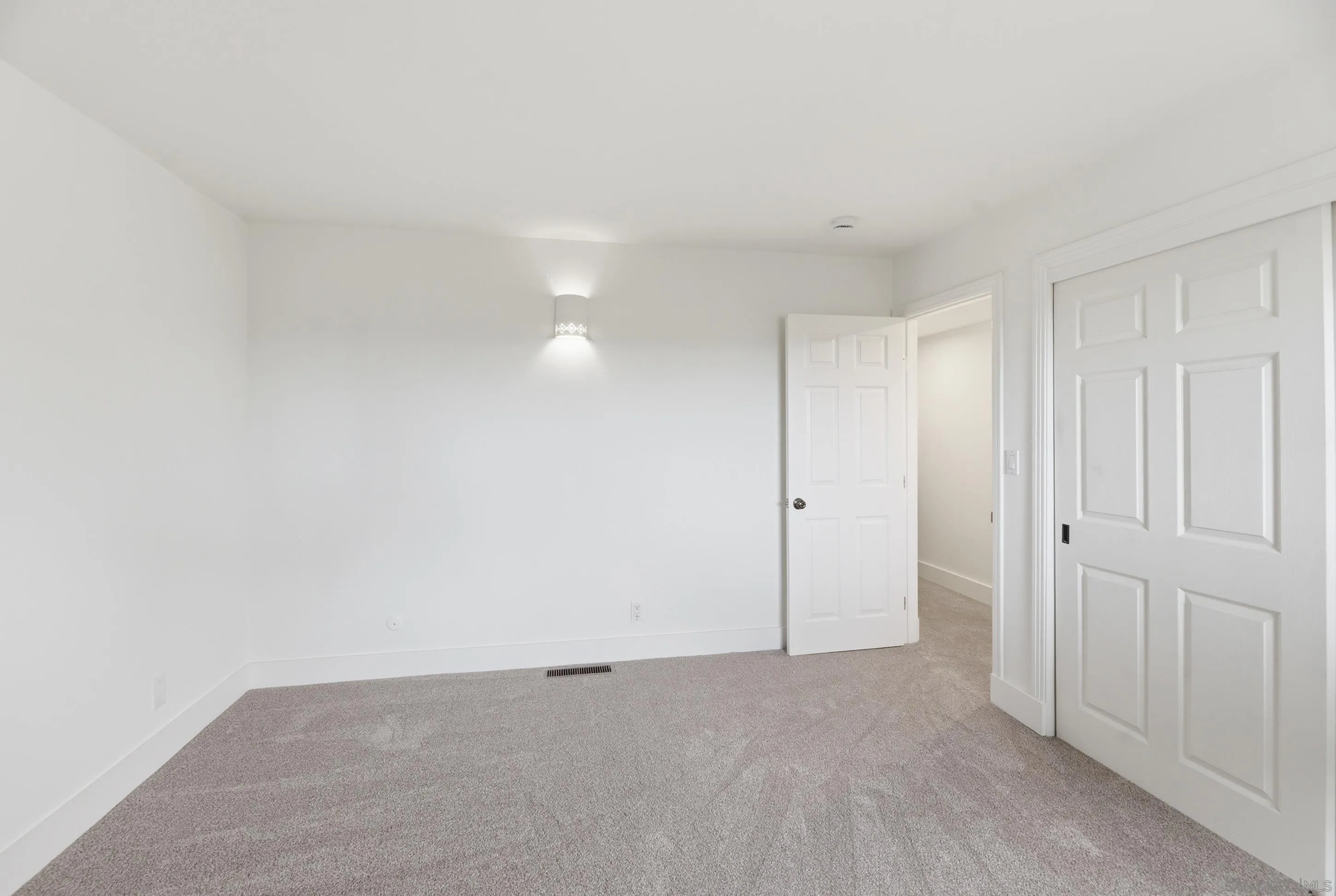 2275-77 Cameo Road Carlsbad, CA 92008 - Photo 25 of 60