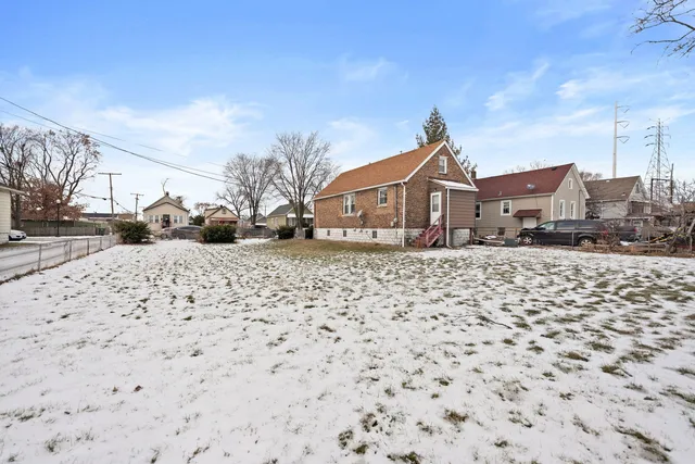 $89,900 | 4617 Hickory Avenue, Hammond, IN 46327