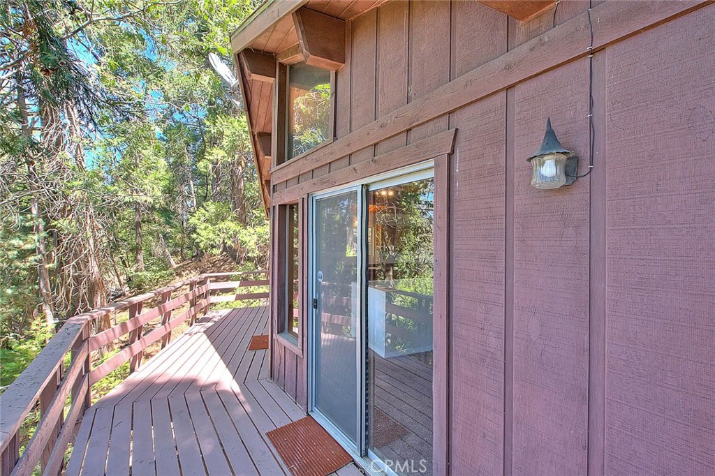 23771 Lakeview Drive Crestline, CA 92325 - Photo 35 of 52