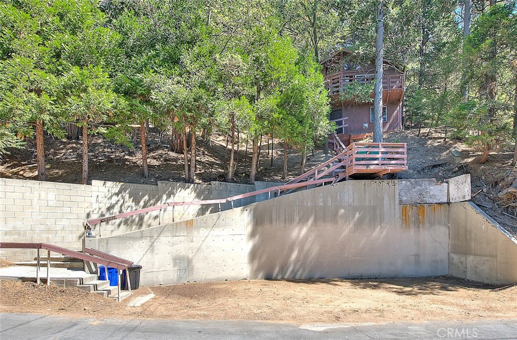 23771 Lakeview Drive Crestline, CA 92325 - Photo 49 of 52