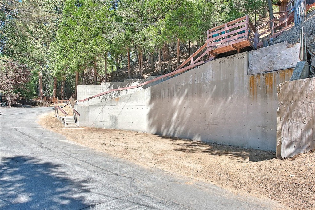 23771 Lakeview Drive Crestline, CA 92325 - Photo 51 of 52