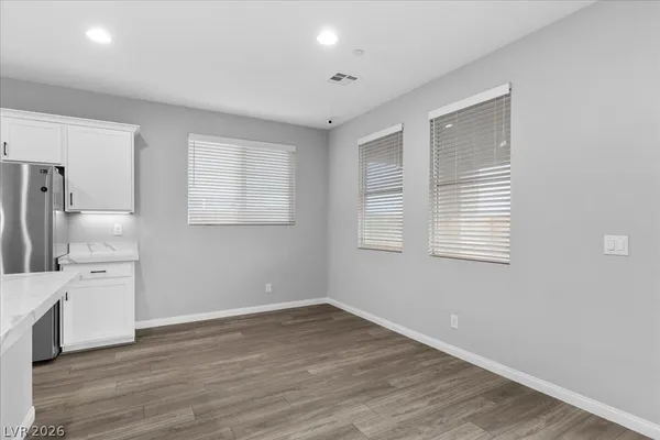 $2,400 | 10423 Stroma Avenue, Las Vegas, NV 89166