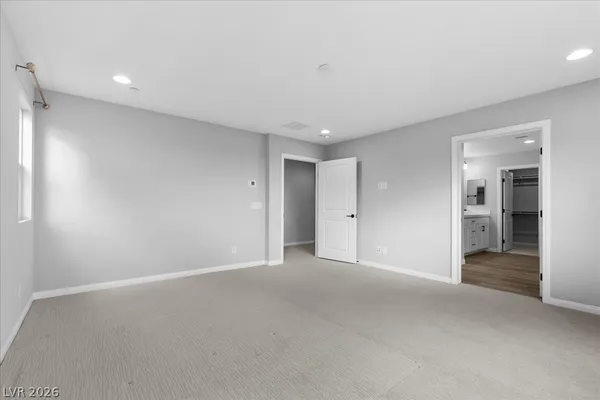 $2,400 | 10423 Stroma Avenue, Las Vegas, NV 89166