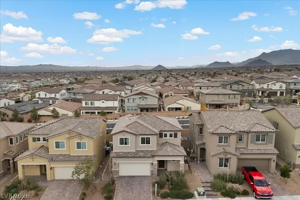 $2,400 | 10423 Stroma Avenue, Las Vegas, NV 89166