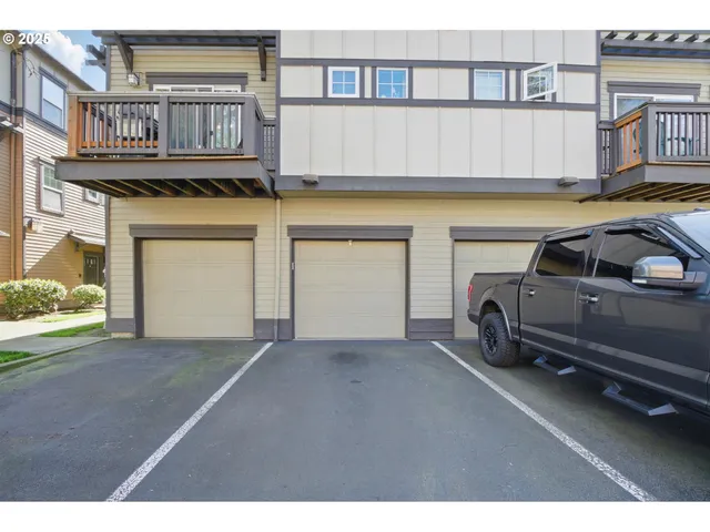 $299,000 | 22864 Southwest Forest Creek Drive, Unit 200, Sherwood, OR 97140