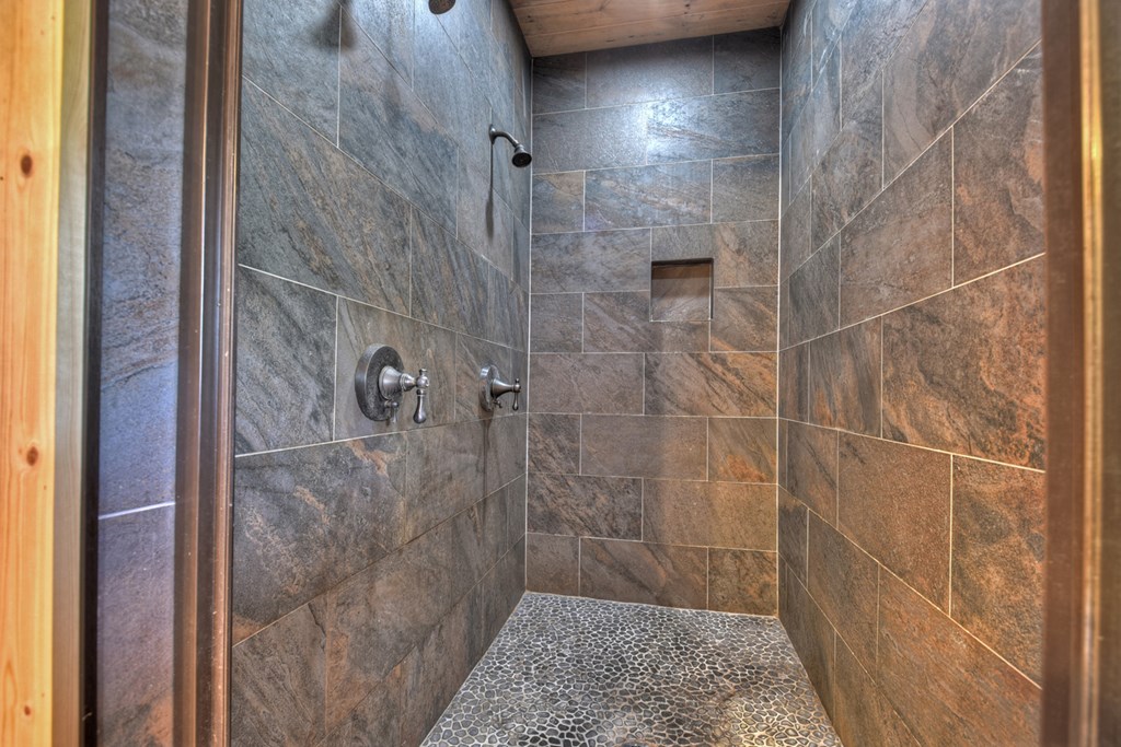 2424 Flagpole Road Ellijay, GA 30540 - Photo 19 of 52 Gallery Image 19