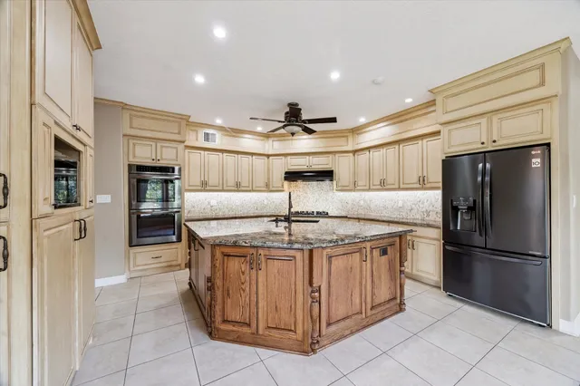 $749,000 | 3204 Ivy Falls Drive, Houston, TX 77068