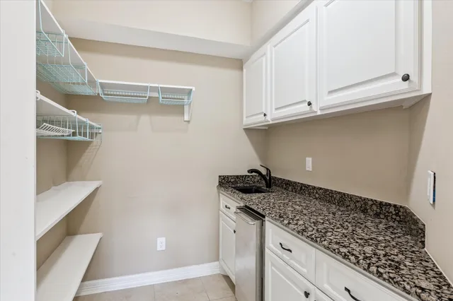 $749,000 | 3204 Ivy Falls Drive, Houston, TX 77068