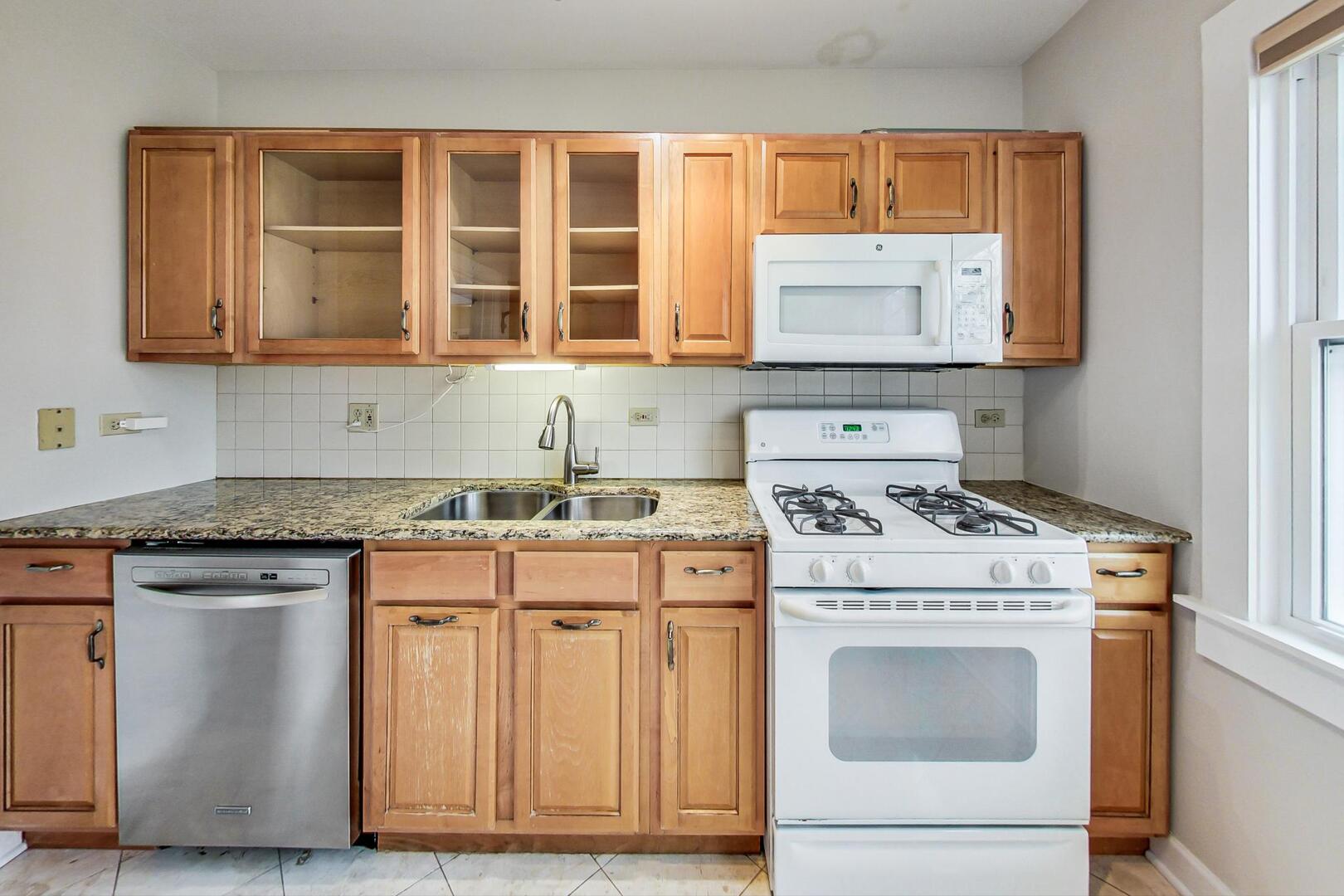 1327 Church Street, Unit CH Evanston, IL 60201 - Photo 6 of 16