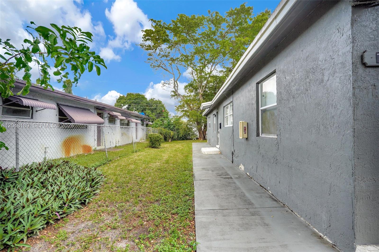 746 Southwest 4th Street, Unit 1 Dania Beach, FL 33004 - Photo 27 of 34