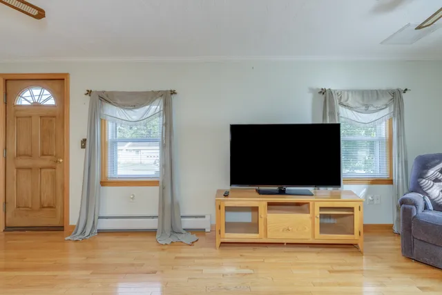 $399,900 | 43 Branch Turnpike, Concord, NH 03301