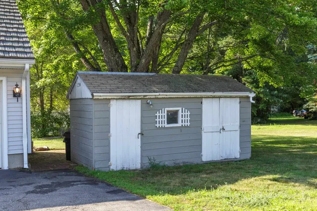 $399,900 | 43 Branch Turnpike, Concord, NH 03301