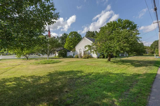 $399,900 | 43 Branch Turnpike, Concord, NH 03301