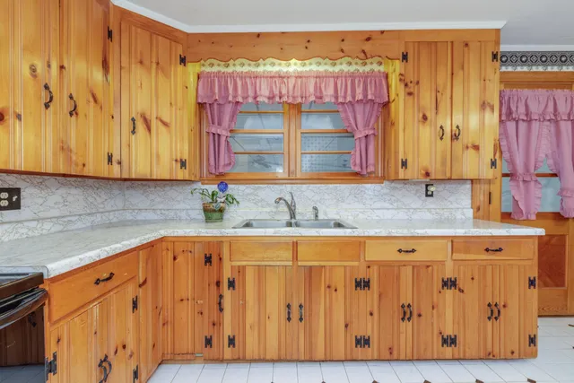 $399,900 | 43 Branch Turnpike, Concord, NH 03301