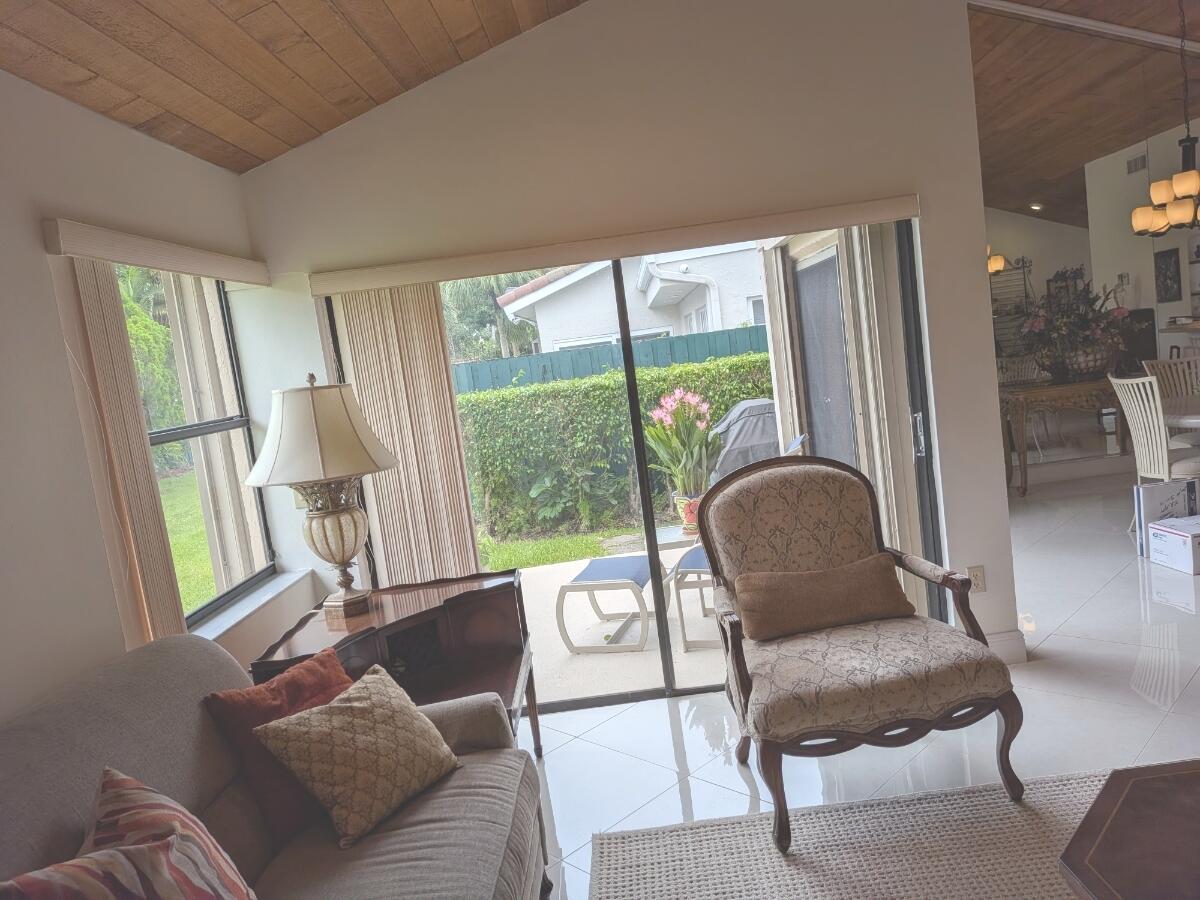 20852 Vía Madeira Boca Raton, FL 33433 - Photo 9 of 24 8784