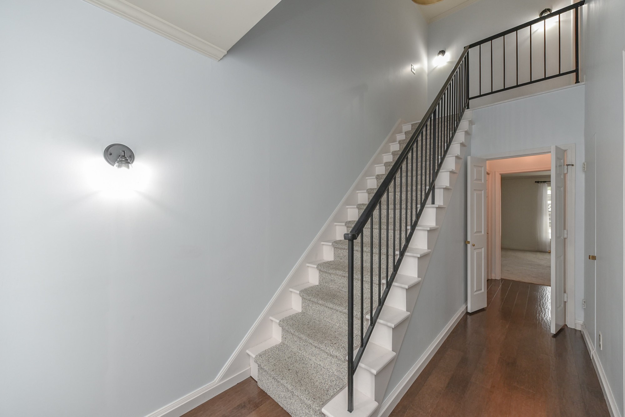 875 General George Patton Road Nashville, TN 37221 - Photo 4 of 42 a view of entryway with wooden floor