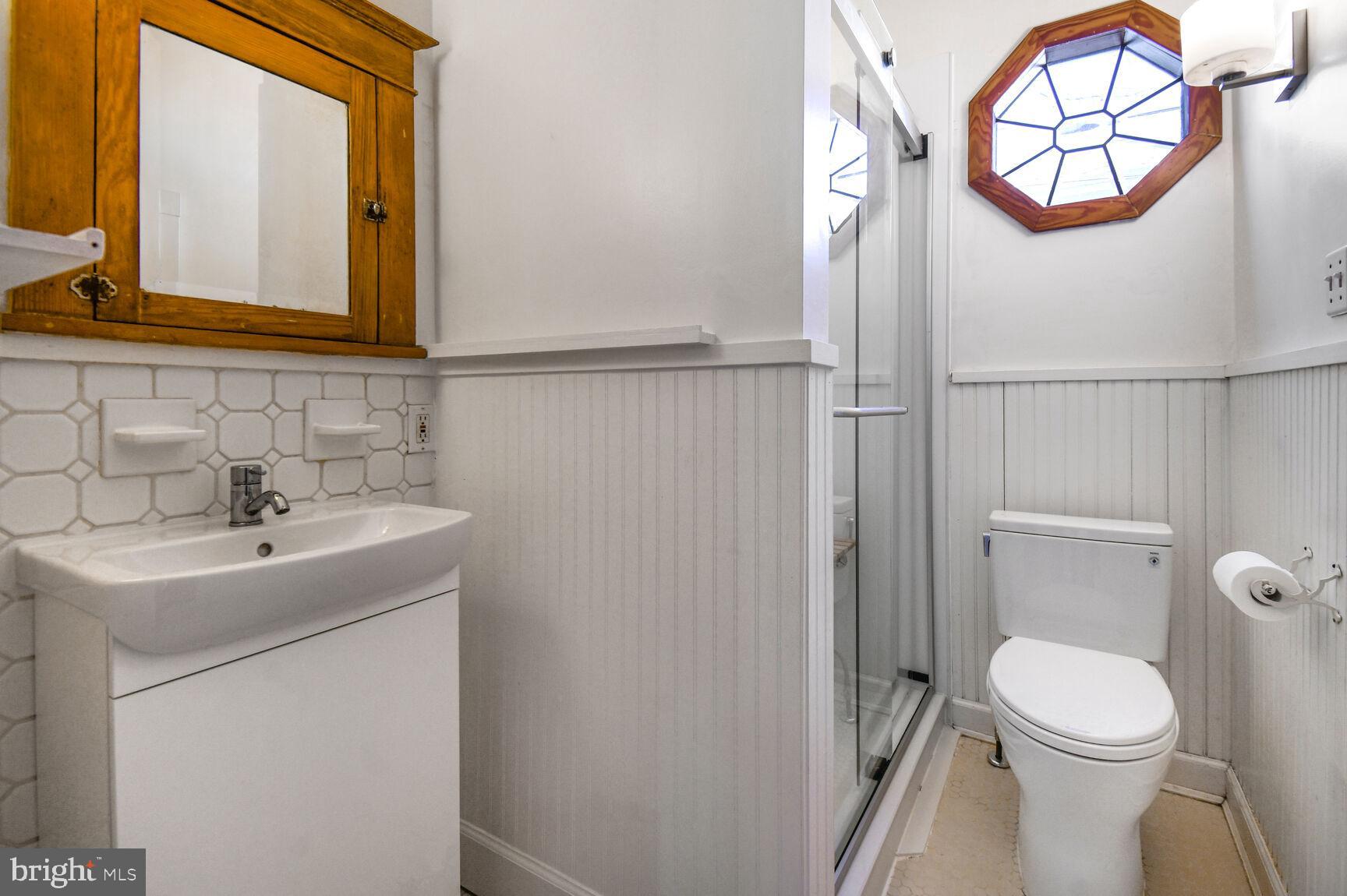753 Silver Spring Avenue Silver Spring, MD 20910 - Photo 9 of 12 Gallery Image 9