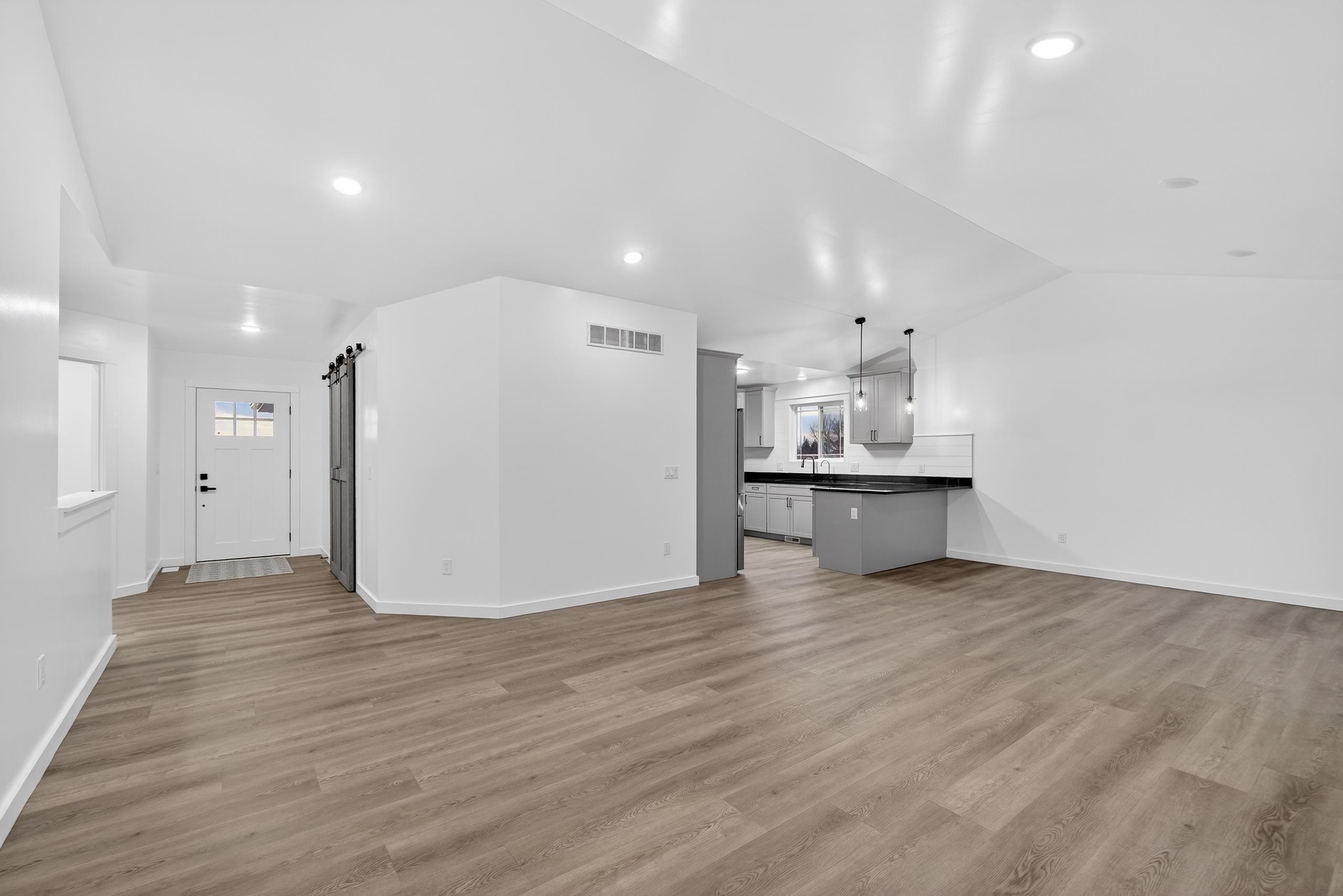 2081 South Francisco Road Grass Lake, MI 49240 - Photo 13 of 49 Francisco LR DR 5