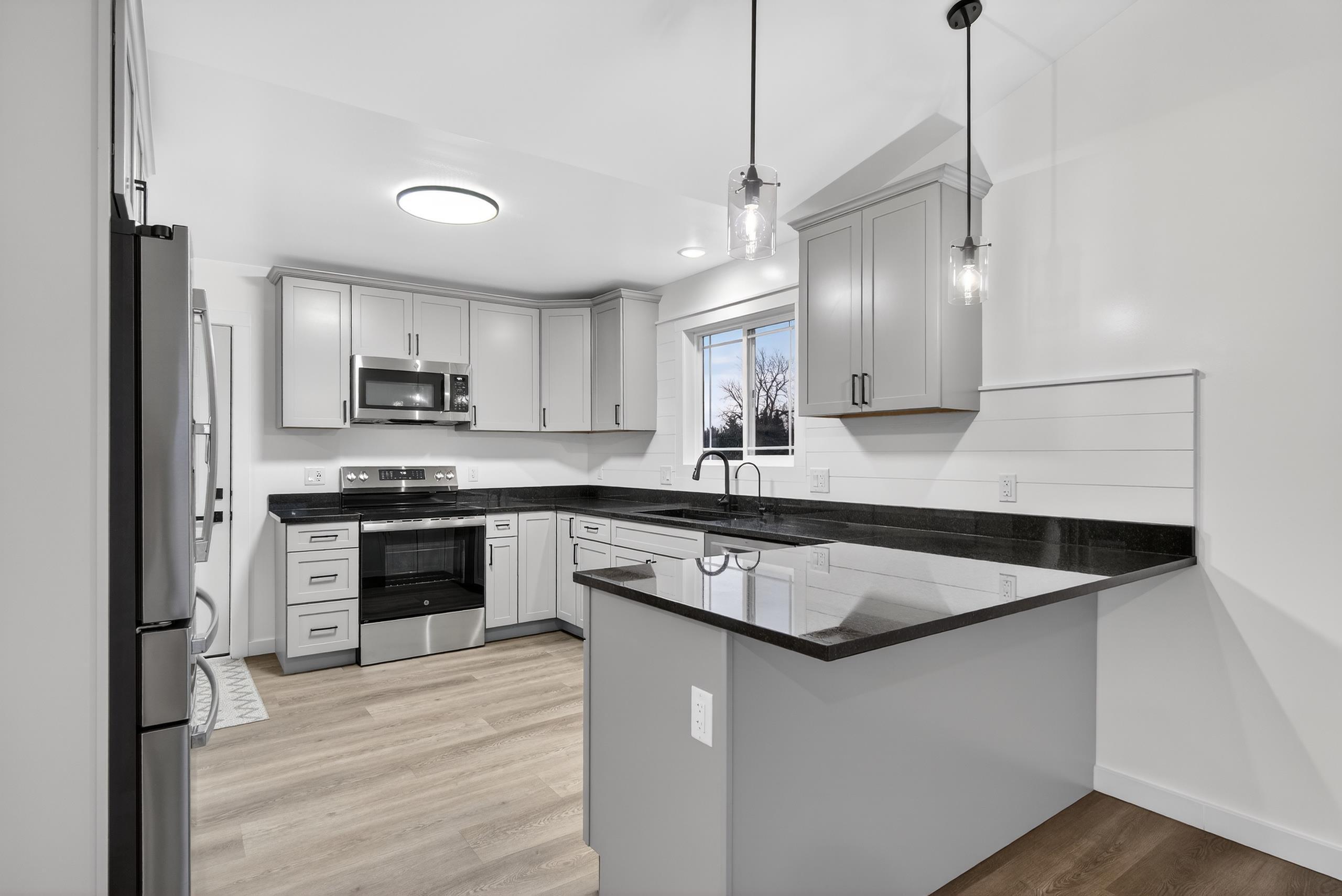 2081 South Francisco Road Grass Lake, MI 49240 - Photo 20 of 49 Francisco Kit with eating bar