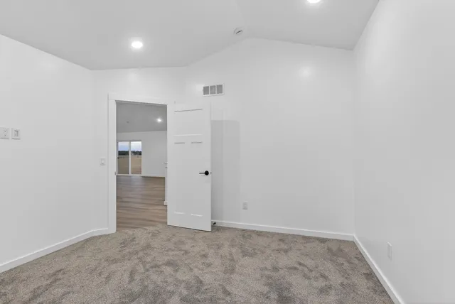 $444,900 | 2081 South Francisco Road, Grass Lake, MI 49240