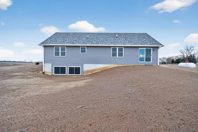 $444,900 | 2081 South Francisco Road, Grass Lake, MI 49240