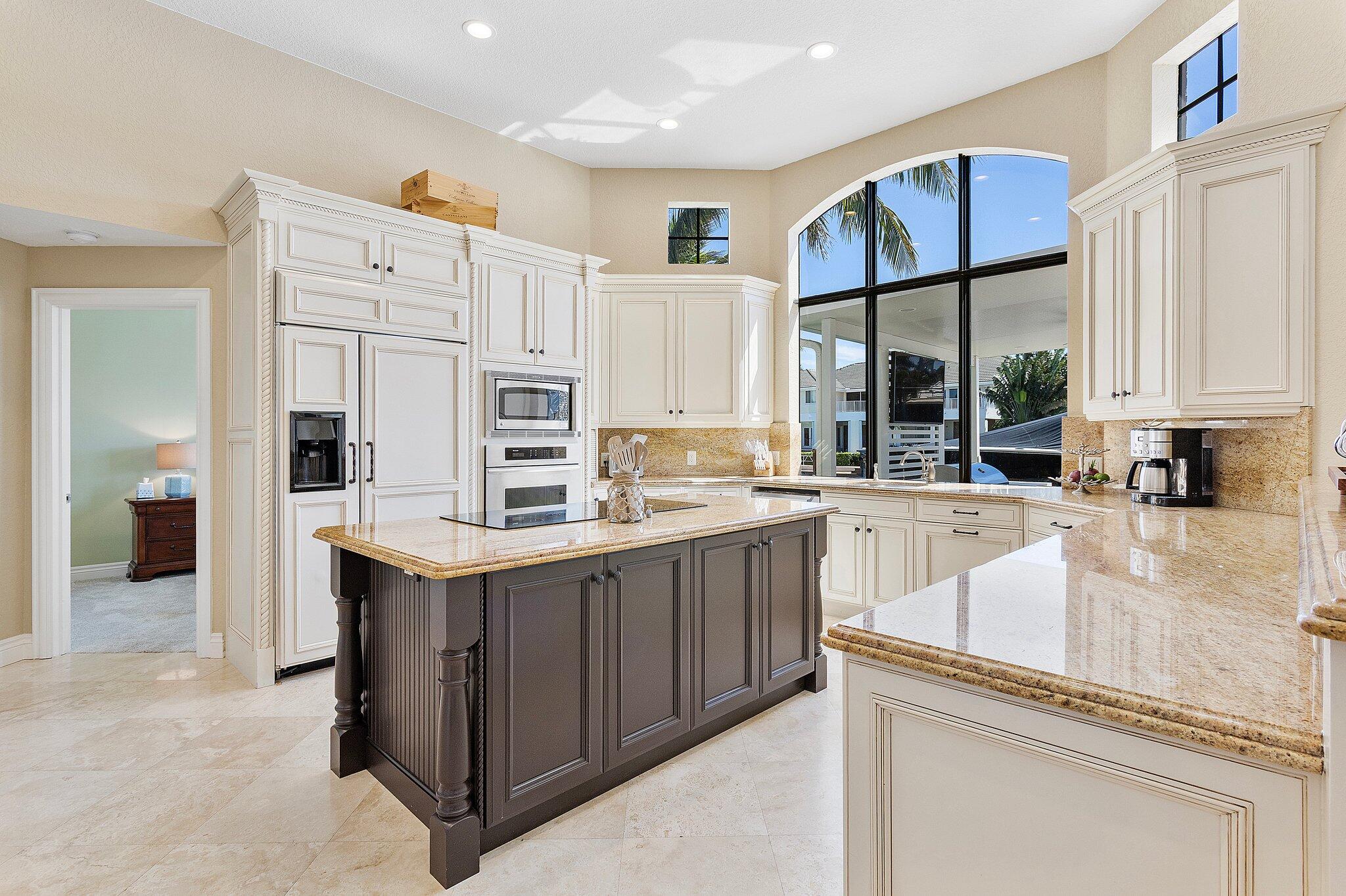 22 Eleuthera Drive Ocean Ridge, FL 33435 - Photo 24 of 92 Kitchen