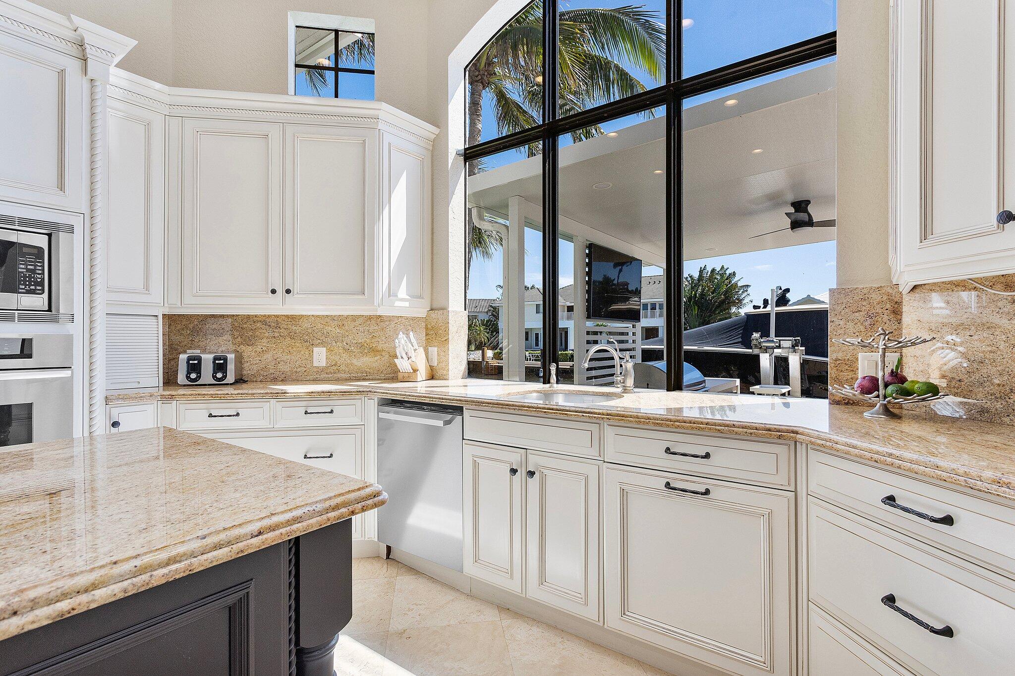 22 Eleuthera Drive Ocean Ridge, FL 33435 - Photo 25 of 92 Kitchen