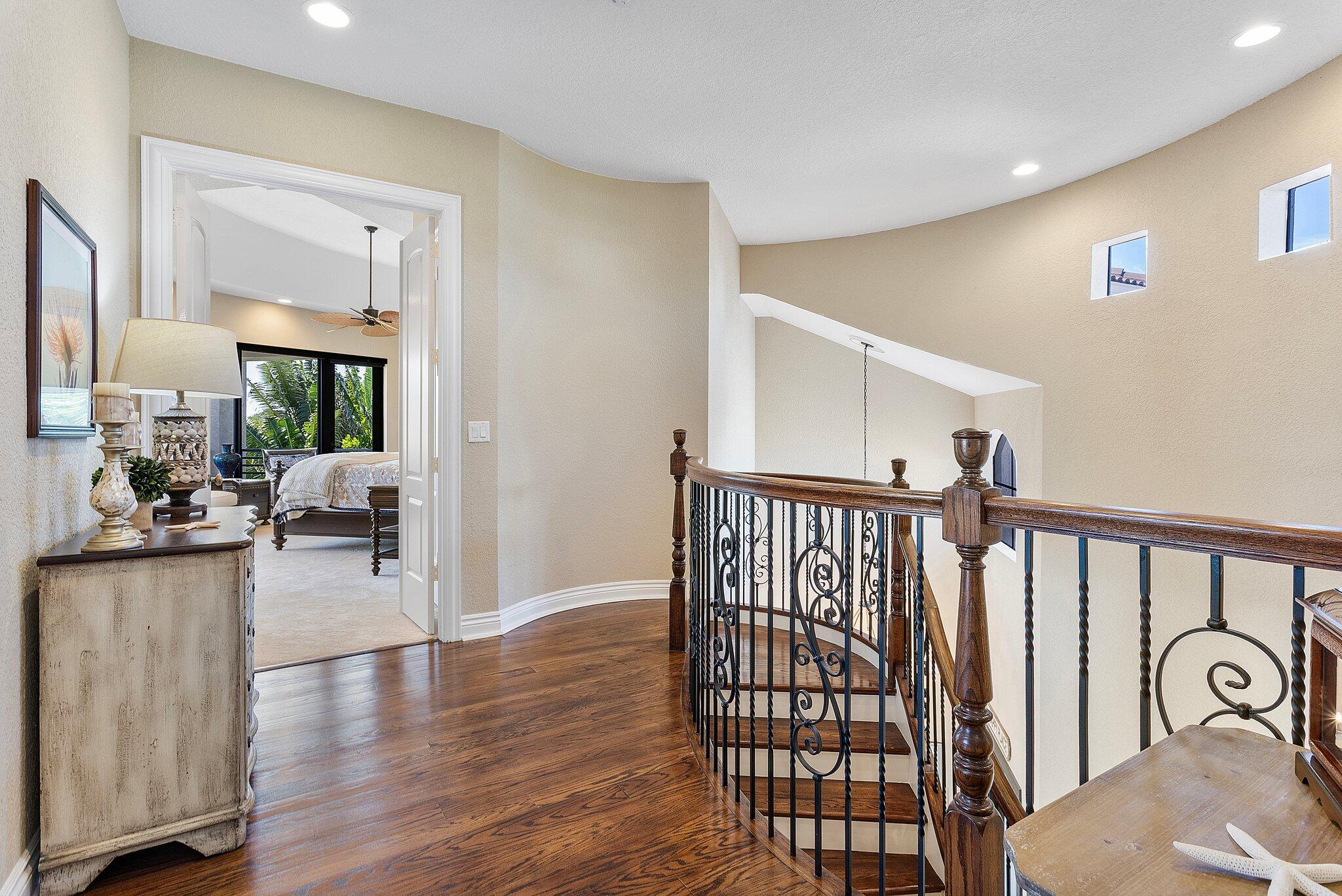 22 Eleuthera Drive Ocean Ridge, FL 33435 - Photo 39 of 92 2nd Floor Landing