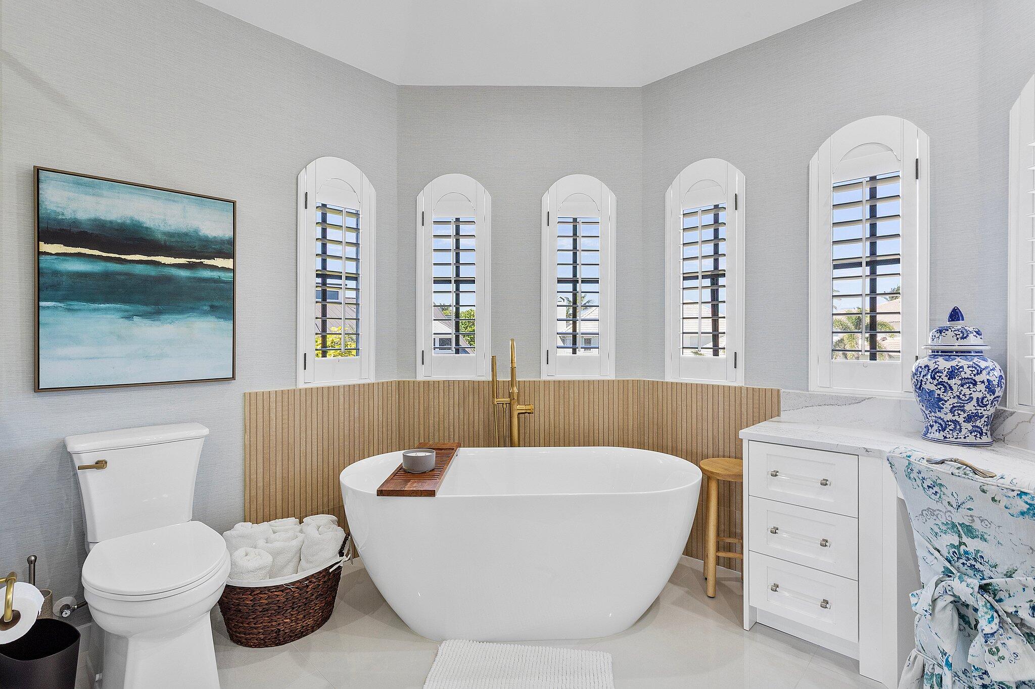 22 Eleuthera Drive Ocean Ridge, FL 33435 - Photo 52 of 92 Primary Bathroom