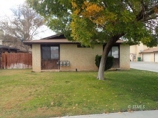 417 South Sunset Street Ridgecrest, CA 93555 - Photo 2 of 13