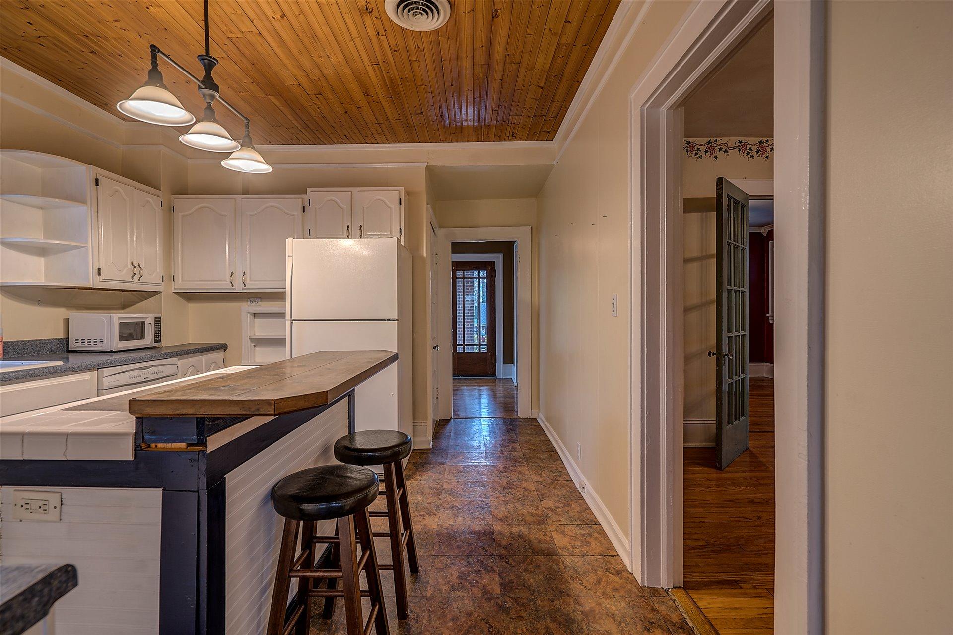 2428 Tillett Road Southwest Roanoke, VA 24015 - Photo 14 of 25 11-DSC00466_67_68_69_70